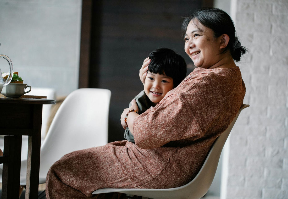 👵👴 아이 이중언어 능력, 할머니 할아버지 손에 달렸다?! - Everbloom Path - Parent Coaching